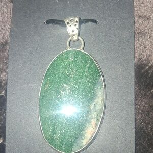 Elegant Greenstone And Sterling Silver Pendant Necklace